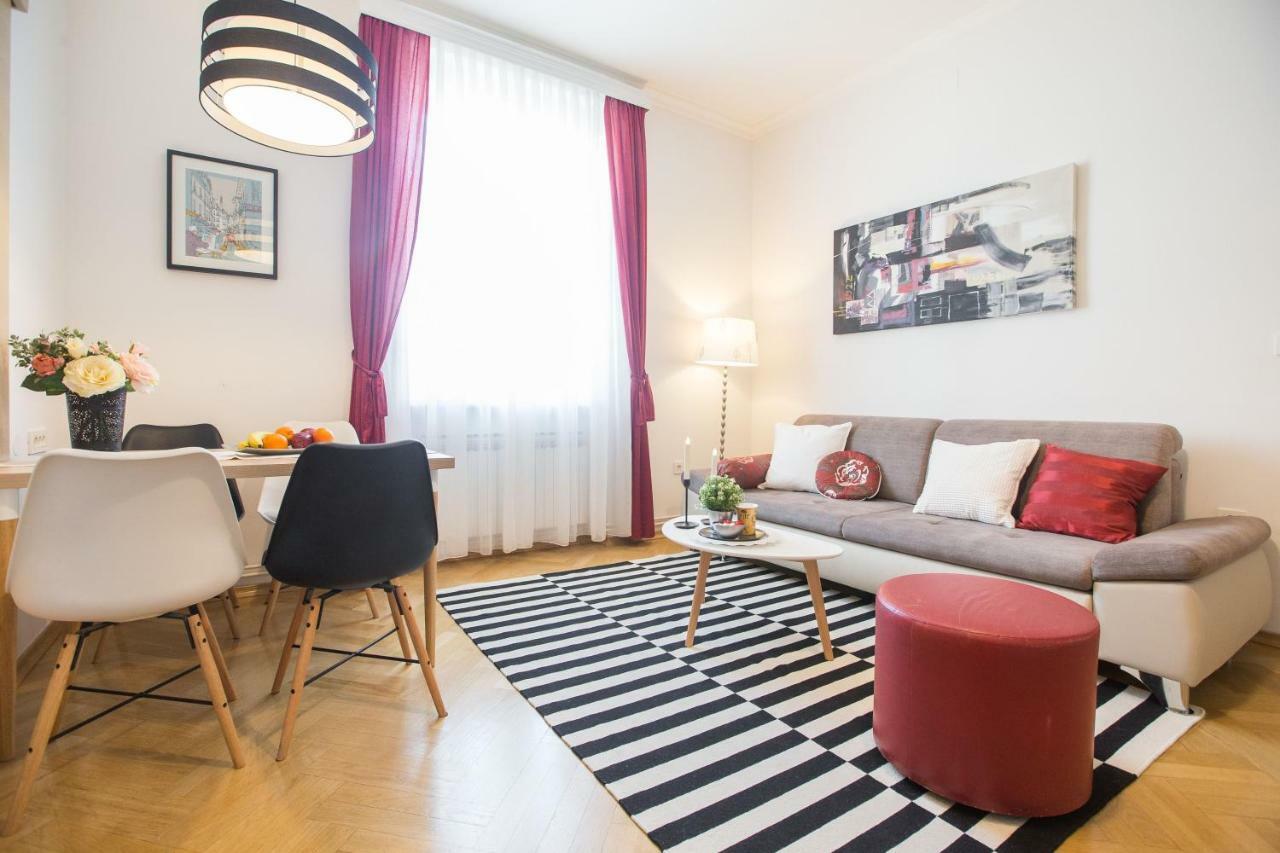 Angela Main Street Luxury Oasis & Free Parking Διαμέρισμα Ζάγκρεμπ Εξωτερικό φωτογραφία